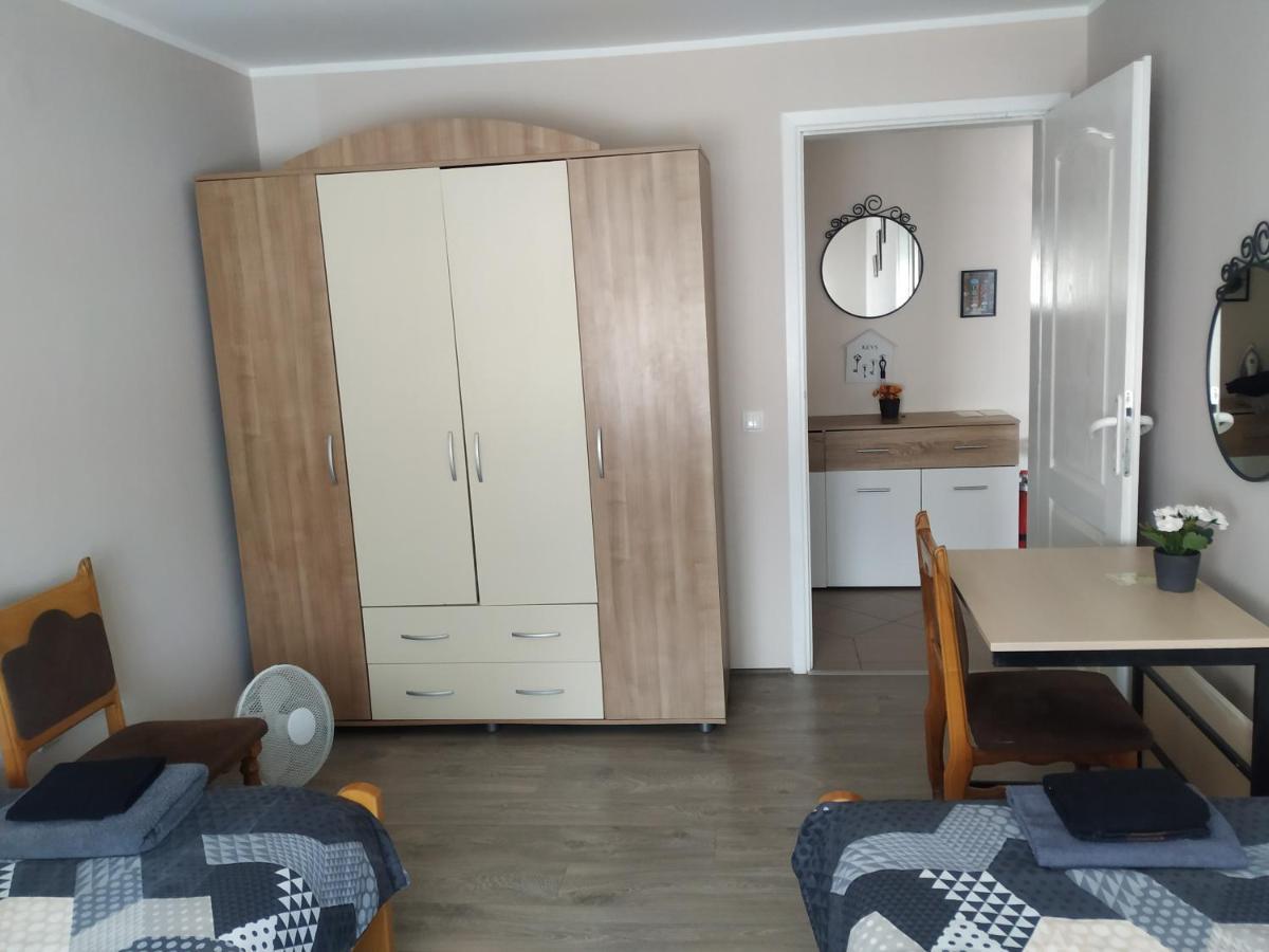 Ariana Apartman 克拉古耶瓦茨 外观 照片